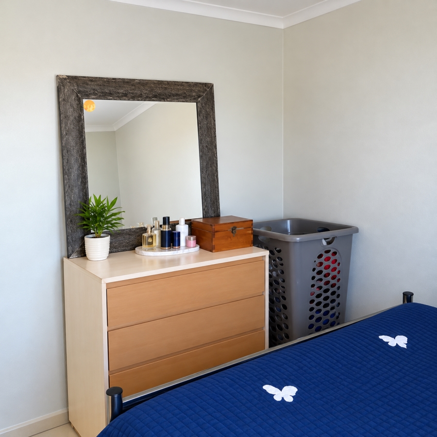 To Let 2 Bedroom Property for Rent in Guldenland Western Cape